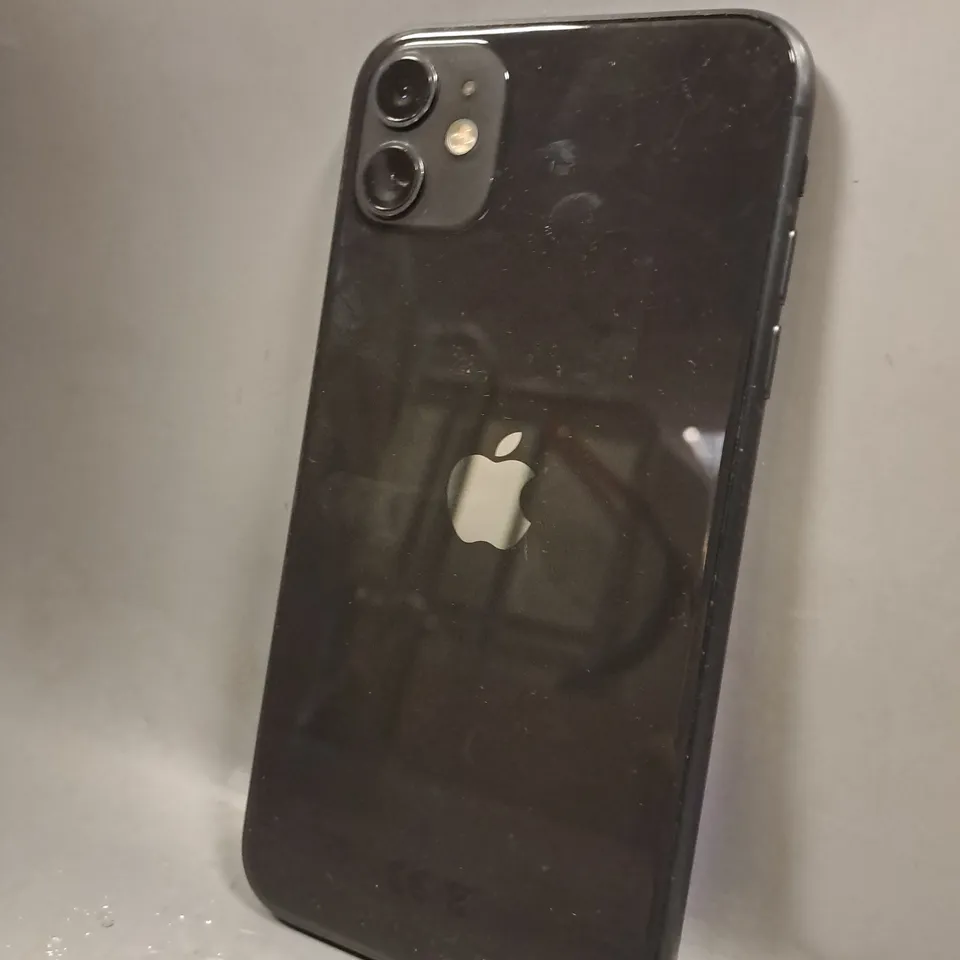 APPLE IPHONE 11 SMARTPHONE 