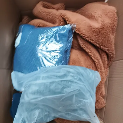 LARGE BOX OF APPROXIMATELY 25 ASSORTED CLOTHING ITEMS IN VARIOUS COLOURS, STYLES AND SIZES - COLLECTION ONLY