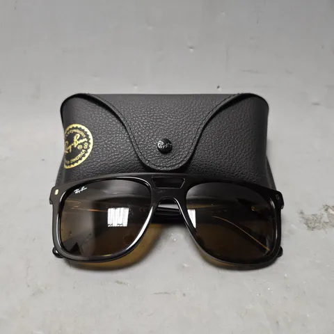 BOXED RAY-BAN BROWN SUNGLASSES 