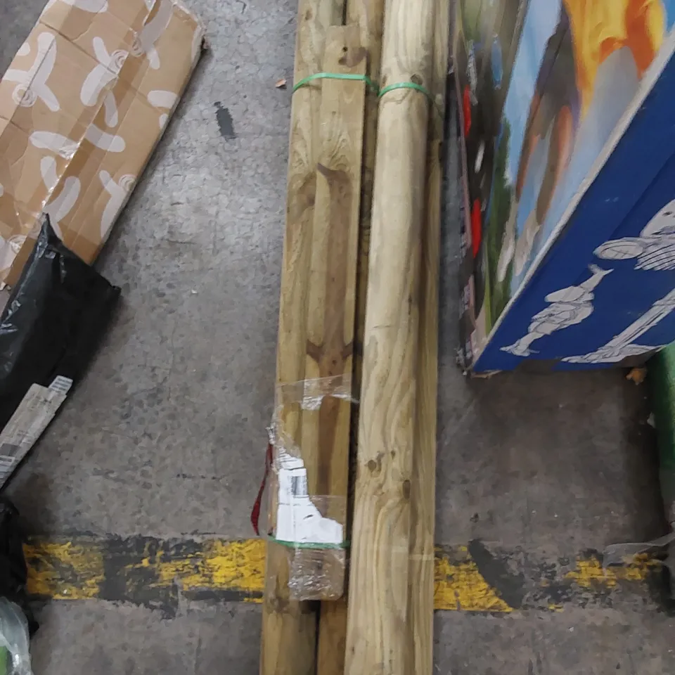 2 BUNDLES OF WOODEN POLES