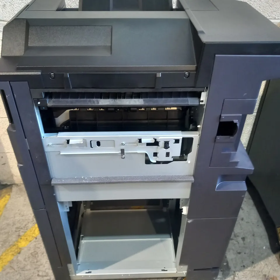 KYOCERA DF 7110 - FINISHER WITH STAPLER - 4000 SHEETS