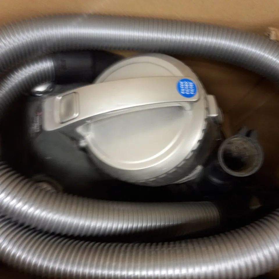 RUSSELL HOBBS COMPACT XS CYLINDER VACUUM