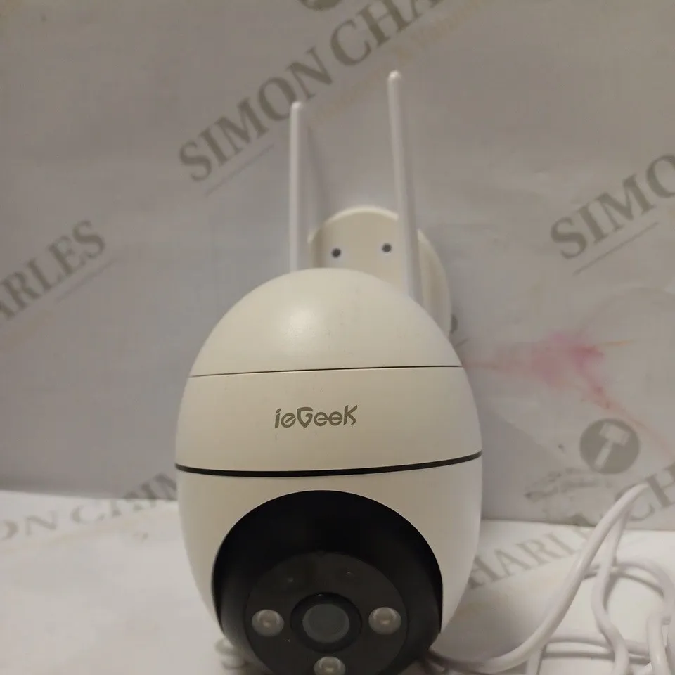 IOGEEK PTZ SECURITY CAMERA ZS-GQ2