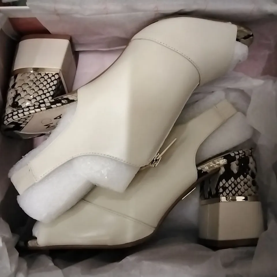 3 MODA IN PELLE SHOE BOXES CONTAINING 2 × LOELLA HEELED SANDAL OFF WHITE SIZE 7, LORI ANKLE BOOT BURGUNDY SIZE 8