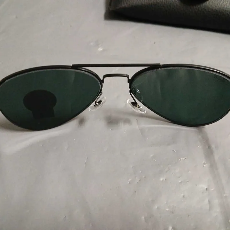 BOXED PAIR OF RAY BAN GLASSES WITH G-15 LENS IN CASE