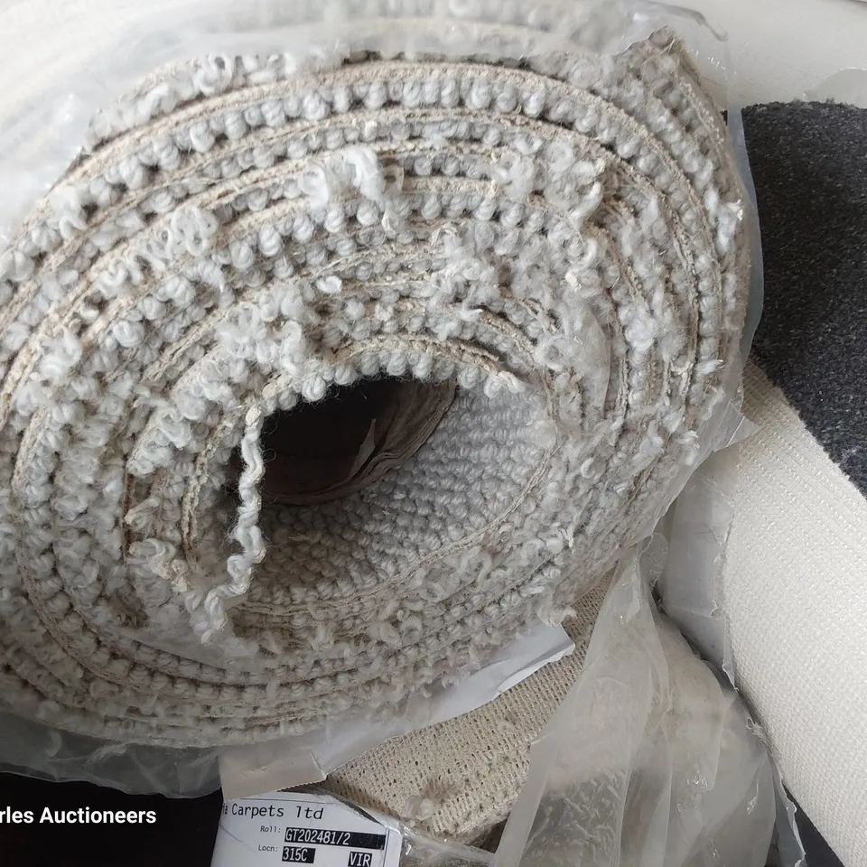 ROLL OF QUALITY HABBERLEY CLASSIC PEBBLE STONE CARPET 5M × 8.65M APPROXIMATELY 