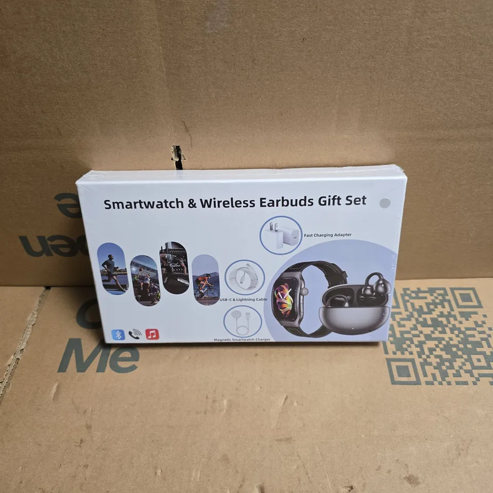 SMARTWATCH AND WIRELESS EARBUDS GIFT SET, BOXED AND SEALED