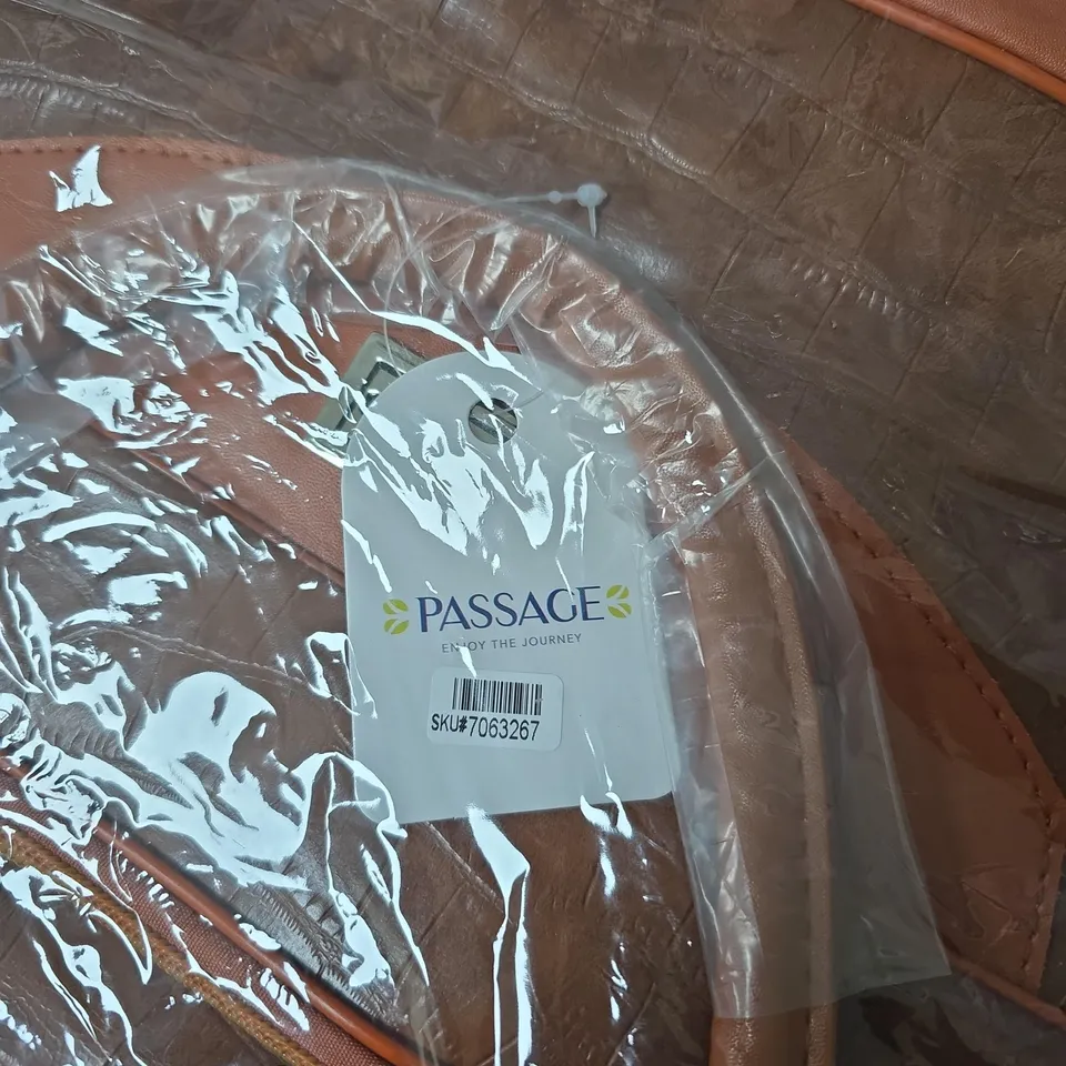 PASSAGE TRAVEL BAG – BROWN LEATHER-LOOK DUFFLE WITH ORANGE TRIM (NEW IN PACKAGING)