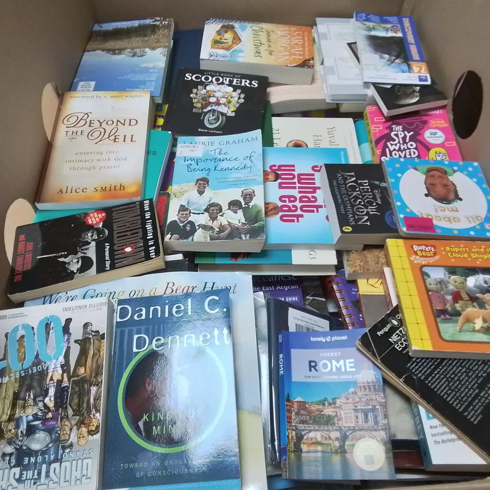 LARGE QUANTITY OF ASSORTED BOOKS TO INCLUDE VARIOUS COOKBOOKS, NOVELS AND CHILDREN'S BOOKS