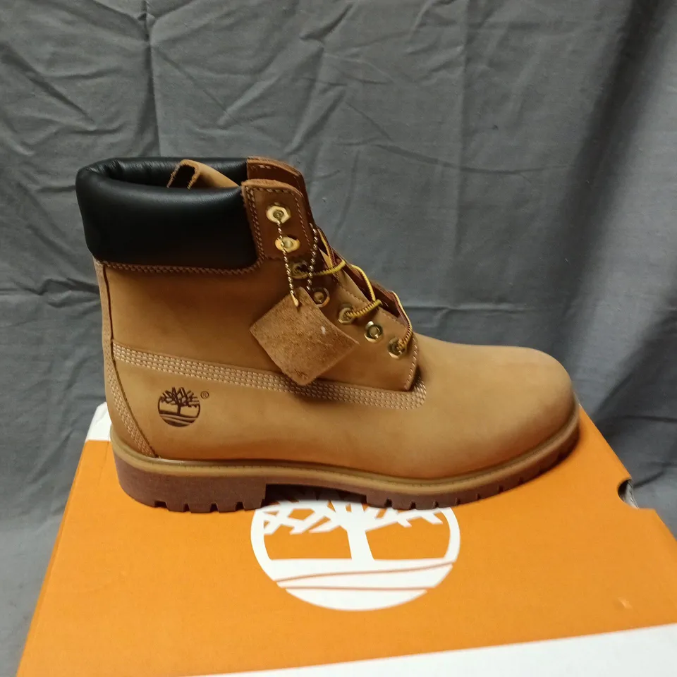 BOXED TIMBERLAND PREMIUM 6-INCH WATERPROOF BOOT – WHEAT NUBUCK, UK 10.5