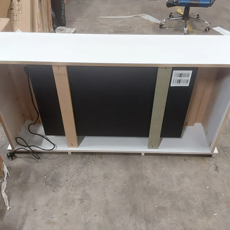 KESGRAVE 144.1CM W ELECTRIC FIRE