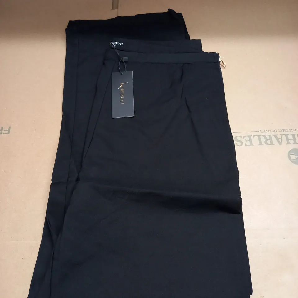KINTSUGI WOMENS PETITE LENGTH BLACK TROUSERS WITH SIDE ZIPS AND POCKETS SIZE 16 