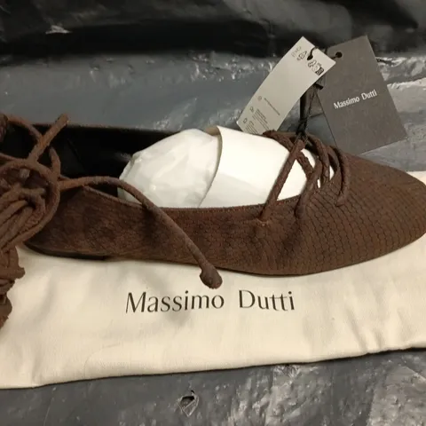 MASSIMO DUTTI BROWN STRING DETAIL SLIP ON SHOES - UK 5