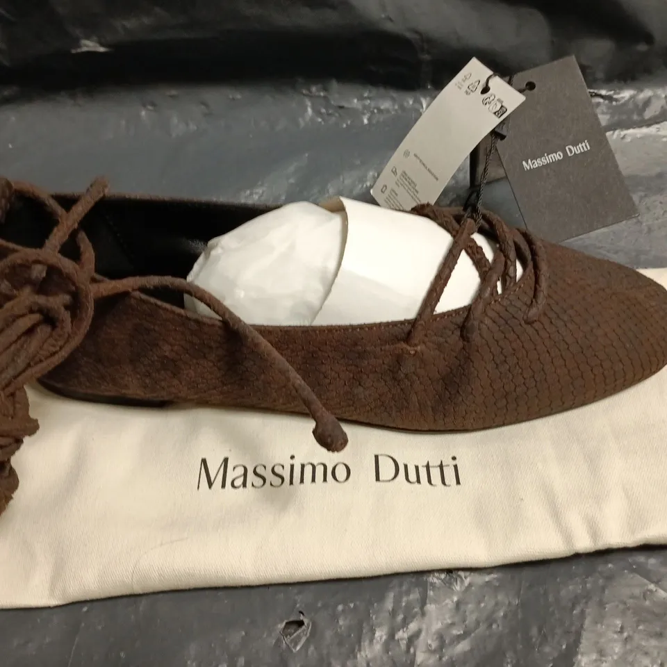 MASSIMO DUTTI BROWN STRING DETAIL SLIP ON SHOES - UK 5