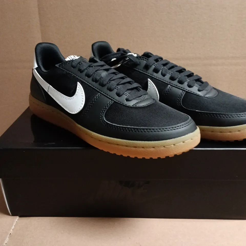 BOXED PAIR OF NIKE WOMENS FIELD GENERAL SNEAKERS – BLACK/WHITE – UK 6
