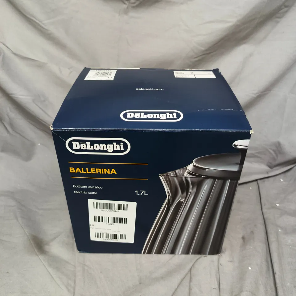 DELONGHI BALLERINA KETTLE RRP £59