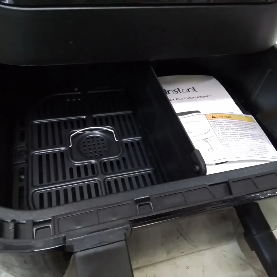 INSTANT VORTEX 8 IN 1 DUAL AIR FRYER 7.6L 