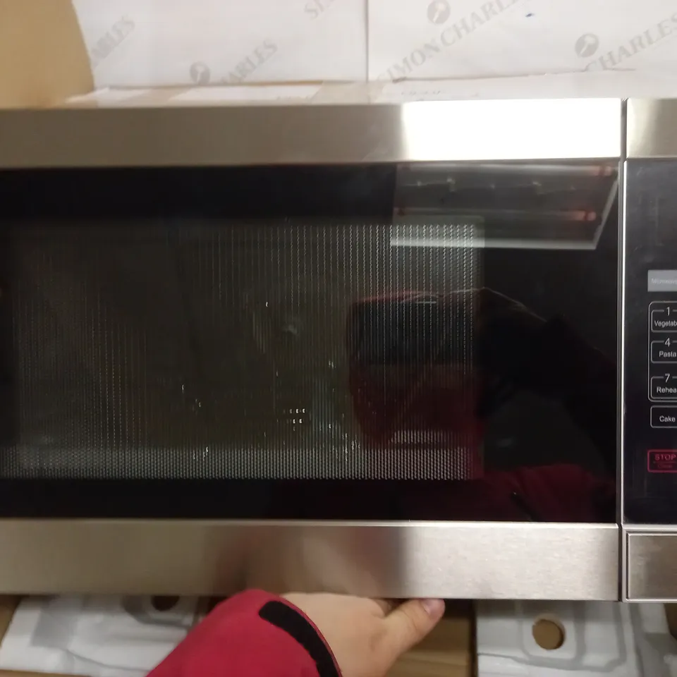 SHARP R956SLM, 1000 W, 42 LITRES, COMBINATION MICROWAVE, BLACK GLASS, STAINLESS STEEL INTERIOR, 14 PROGRAMS