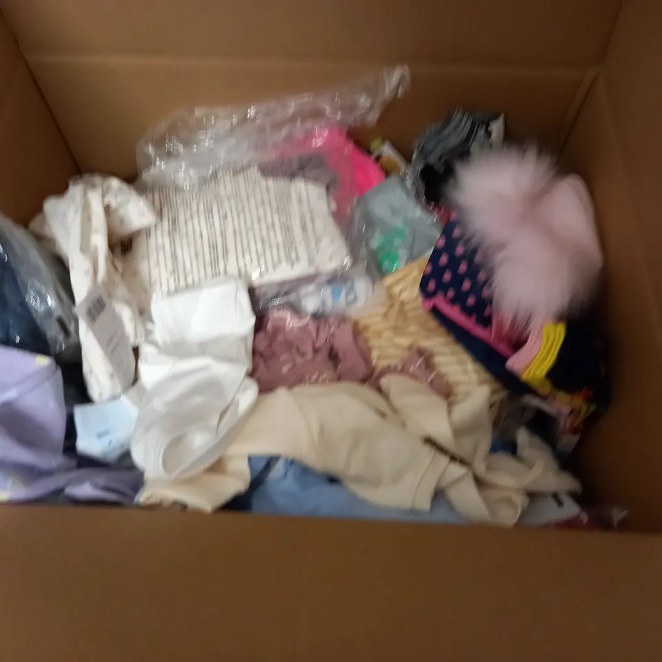 LARGE QUANTITY OF ASSORTED KIDS CLOTHING ITEMS