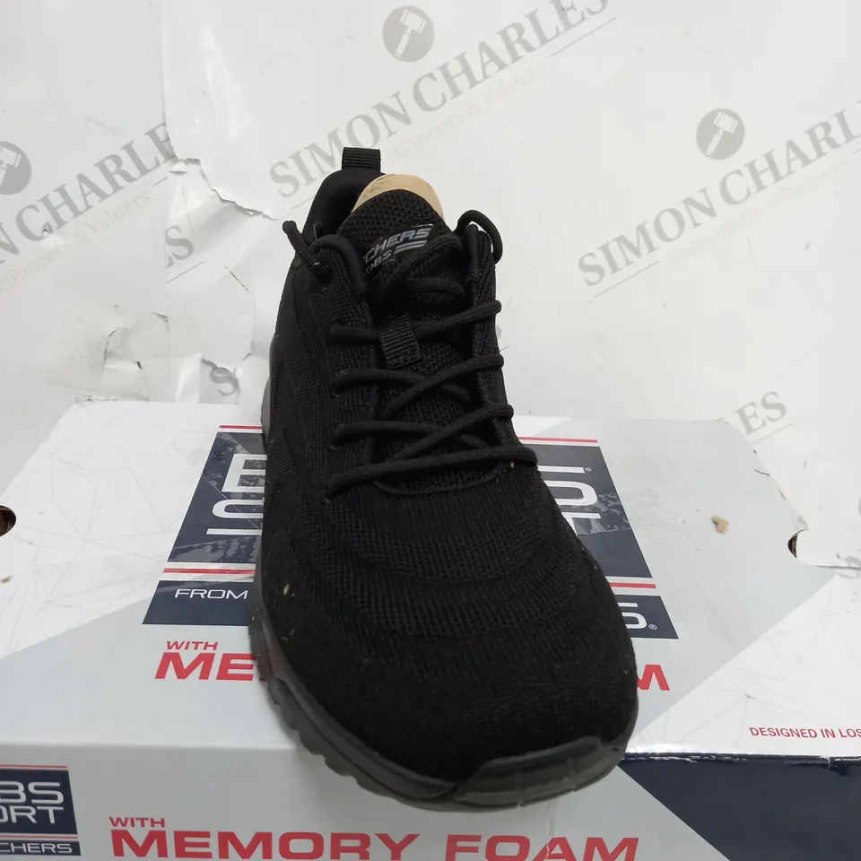 SKECHERS TRAINERS BLACK SIZE 4