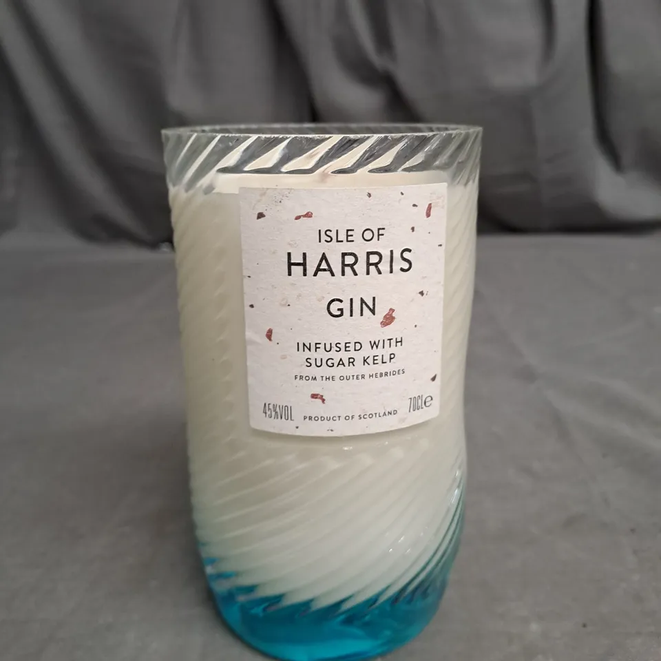 ISLE OF HARRIS GIN INFUSED WITH SUGAR KELP CANDLE 
