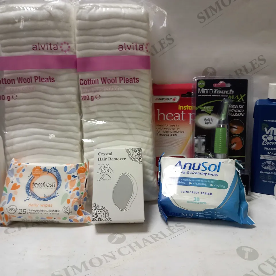 LOT OF APPROX 10 ASSORTED COSMETIC ITEMS TO INCLUDE CRYSTAL HAIR REMOVER, COTTON WOOL PLEATS, INSTANT HEAT PAD, ETC