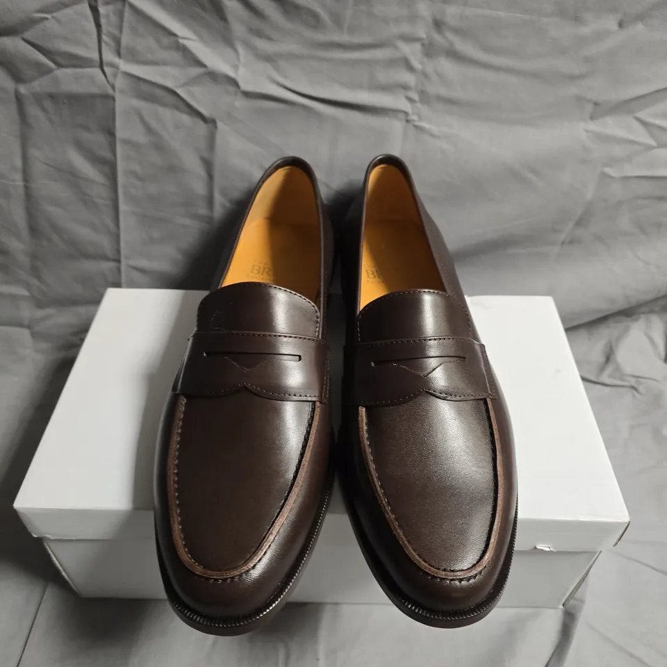 BOXED PAIR OF PENNY LOAFERS - UK SIZE 8