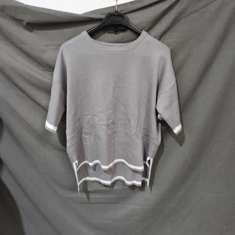 GREY KNIT SWEATSHIRT WITH WHITE TRIM – MEN'S SIZE M PLUS TROUSERS