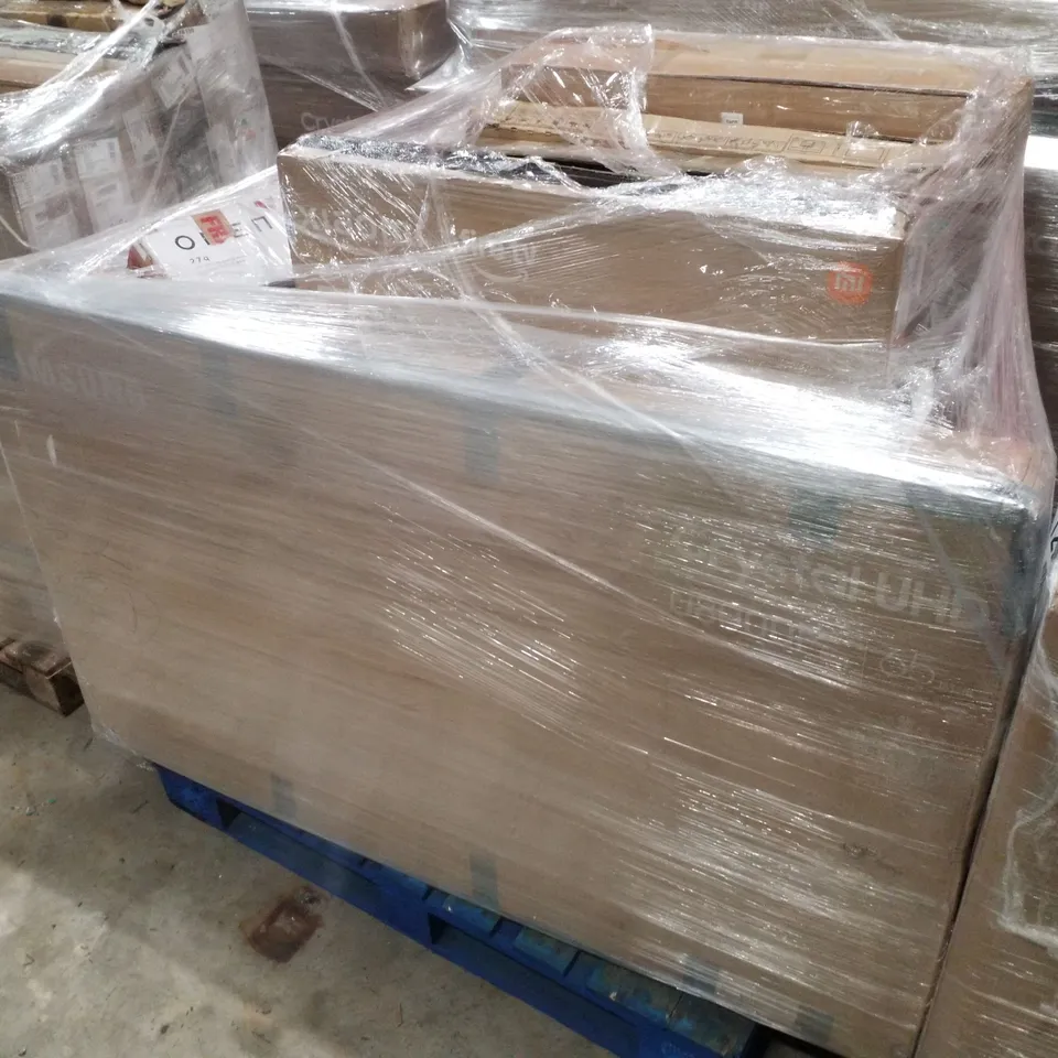 PALLET CONTAINING APPROXIMATELY 15 ASSORTED DAMAGED TVS