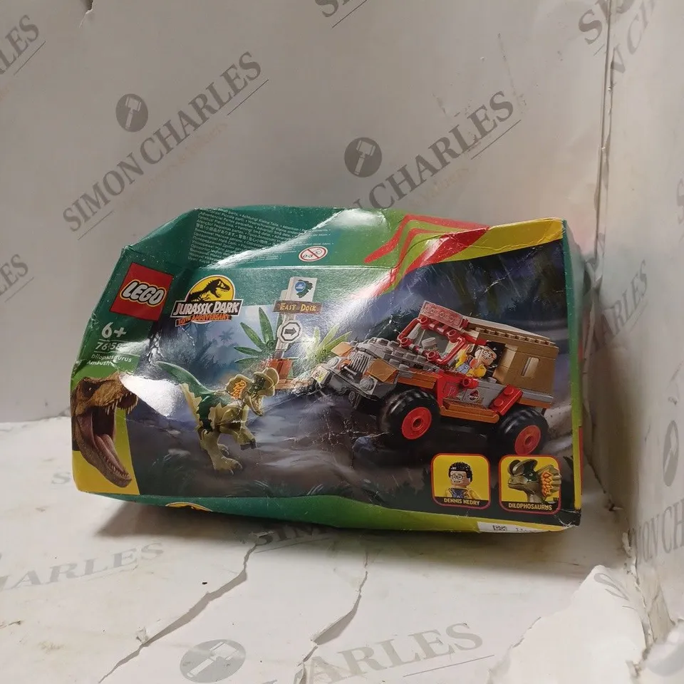 JURASSIC PARK DILOPHOSAURUS LEGO SET