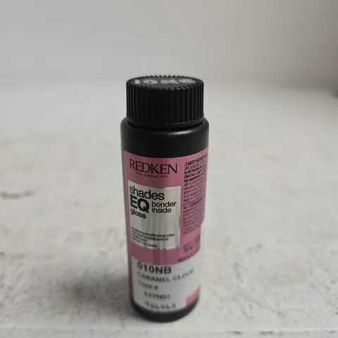 REDKEN SHADES EQ GLOSS – BOND INSIDE, CARAMEL COLOUR (010N) HAIR COLOUR