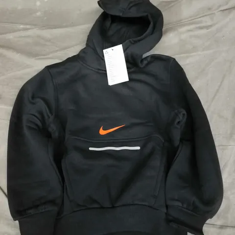NIKE KIDS HOODIE IN BLACK - XS