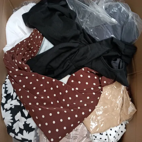 LARGE BOX OF APPROXIMATELY 25 ASSORTED CLOTHING ITEMS IN VARIOUS COLOURS, STYLES AND SIZES - COLLECTION ONLY