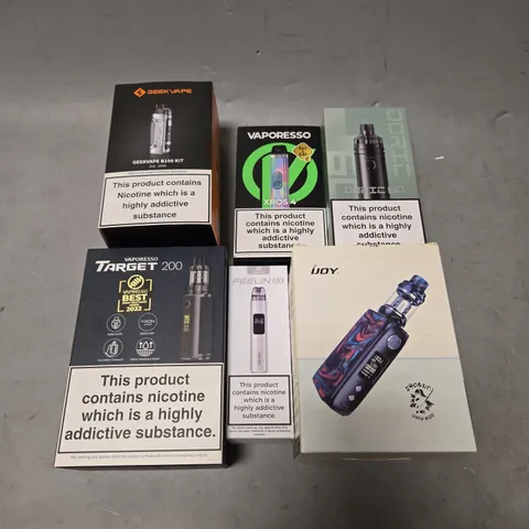 APPROXIMATELY 20 VAPES, E-CIGARETTES & ACCESSORIES TO INCLUDE SHOGUN, GEEKVAPE, VOOPOO ETC