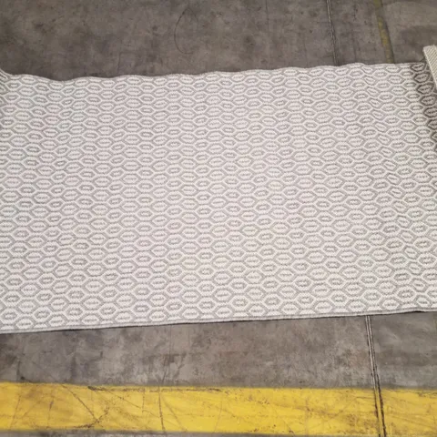 ESSENZA AREA RUG IN GREY - 80×150CM