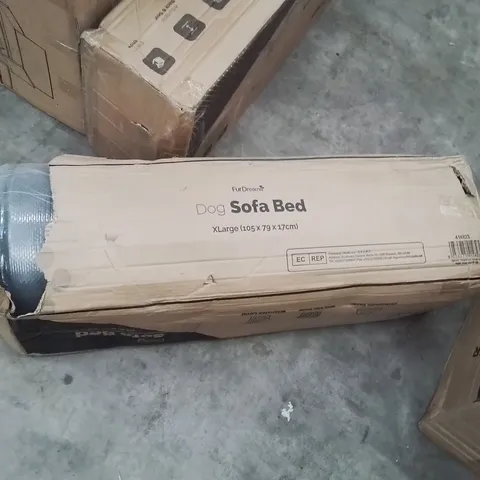 BOXED DOG SOFA BED