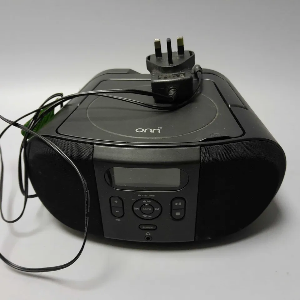 ONN CD BOOMBOX - BLACK