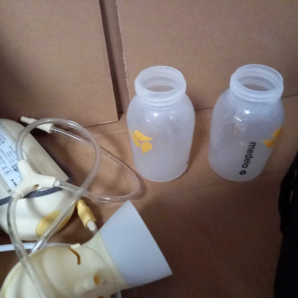 MEDELA BREAST PUMP KIT/BAG