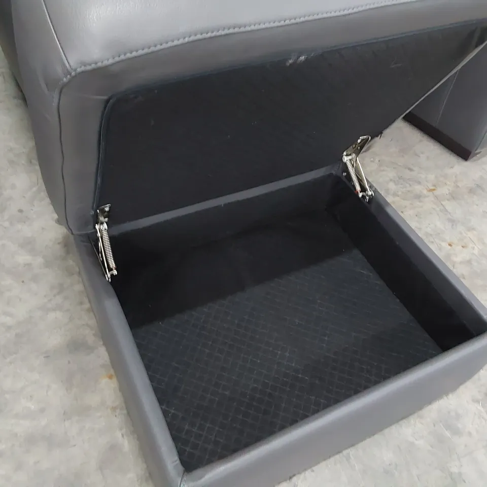 QUALITY ITALIAN DESIGNER AVOLA POWER RECLINING LOUNGE SUITE COMPRISING TWO SEATER SOFA, TWO EASY CHAIRS & STORAGE FOOTSTOOL 