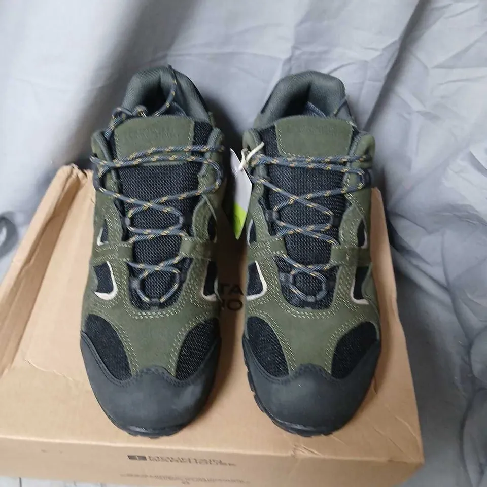 MOUNTAIN WAREHOUSE KHAKI HIKING SHOES – UK 10 (MEN'S)