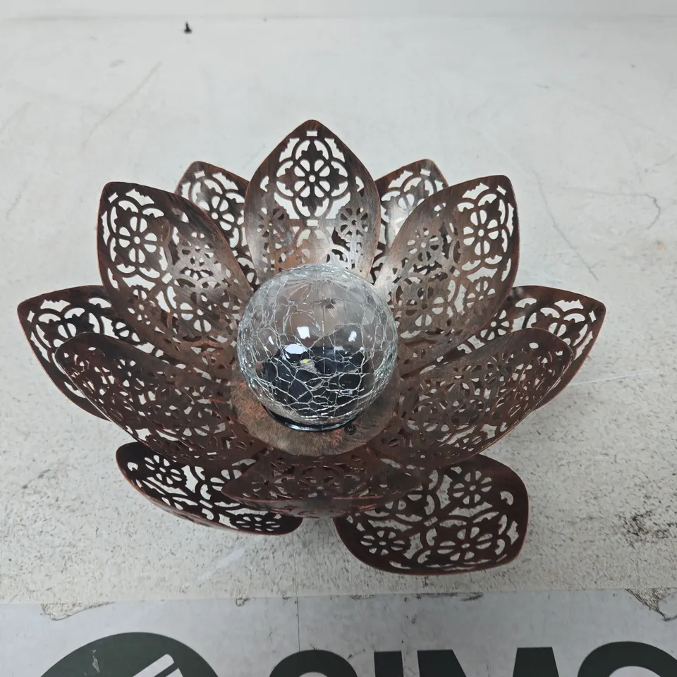 BOXED SOLAR SMART DAMASQUE SOLAR LOTUS 