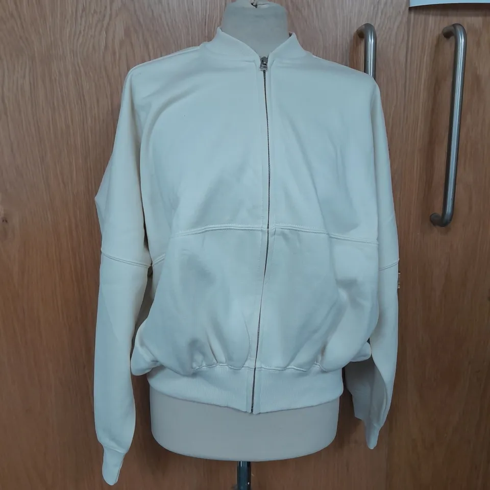 ZARA ZIP UP FLEECE LINED JACKET IN IVORY SIZE M