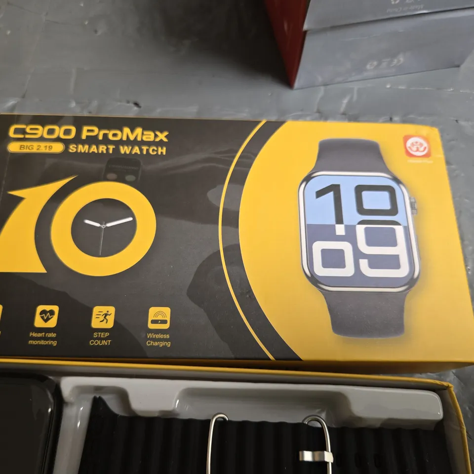 C900 PROMAX SMART WATCH – BLACK (BOXED)