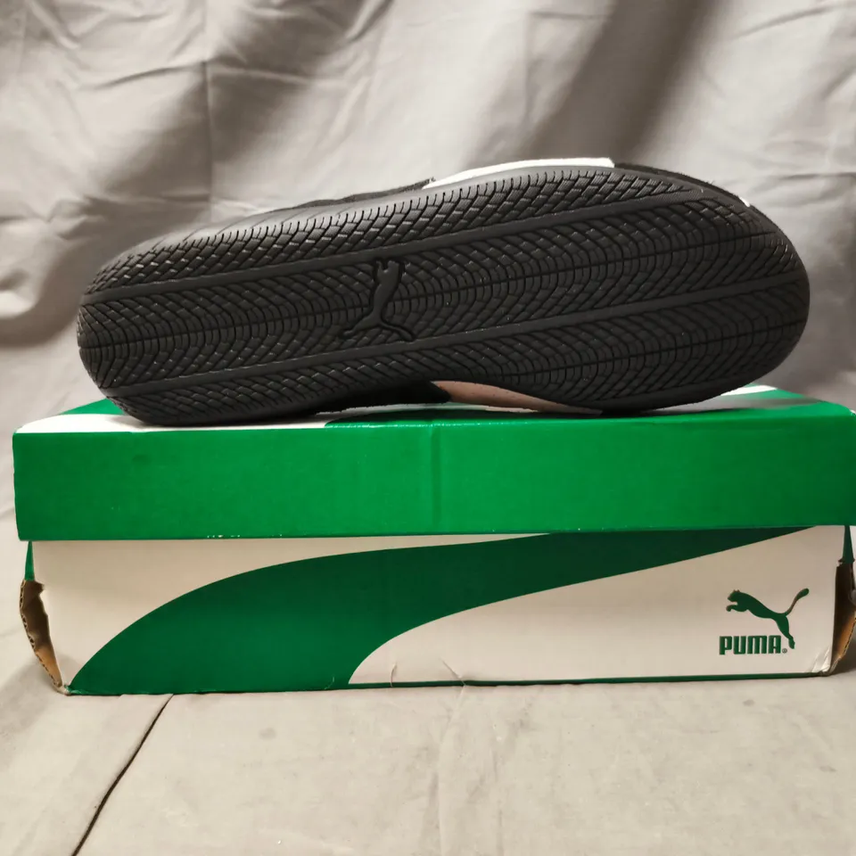 BOXED PAIR OF PUMA SPEEDCAT OG TRAINERS IN BLACK/PINK SIZE UK 5.5