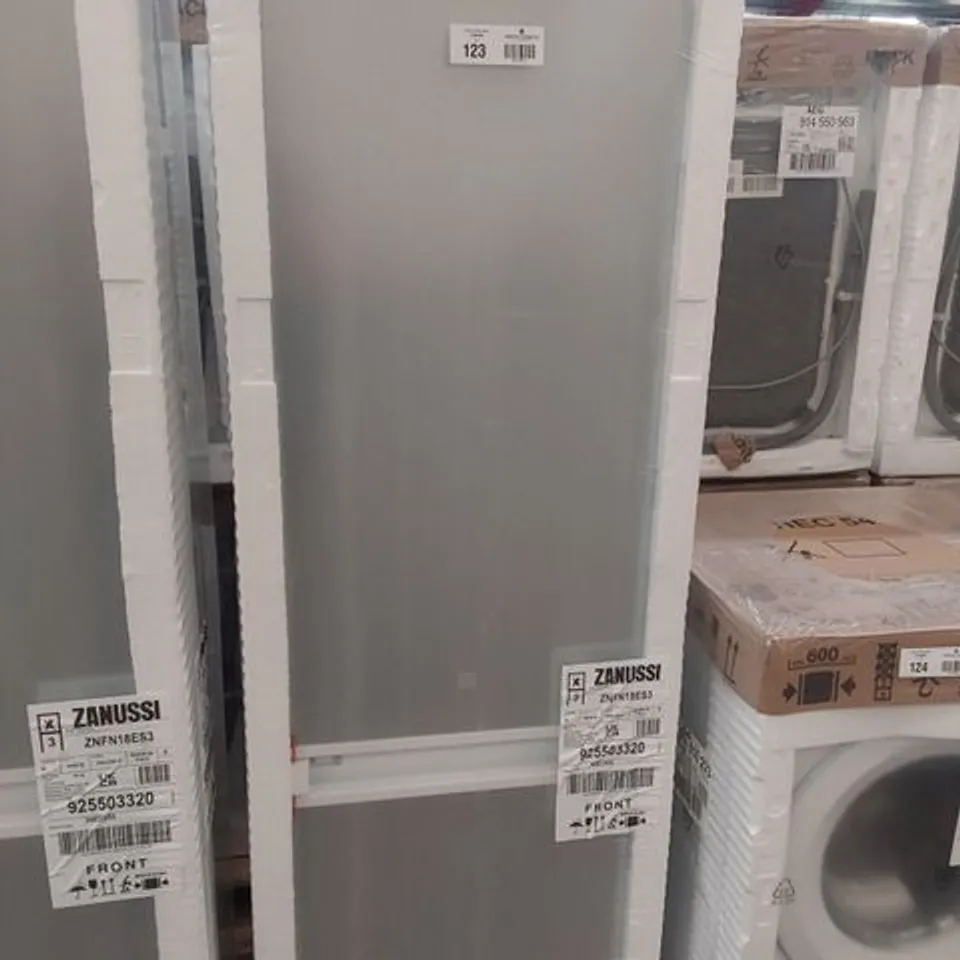 ZANUSSI SERIES 40 INTEGRATED FRIDGE FREEZER WHITE MODEL ZNFN18ES3 RRP £559