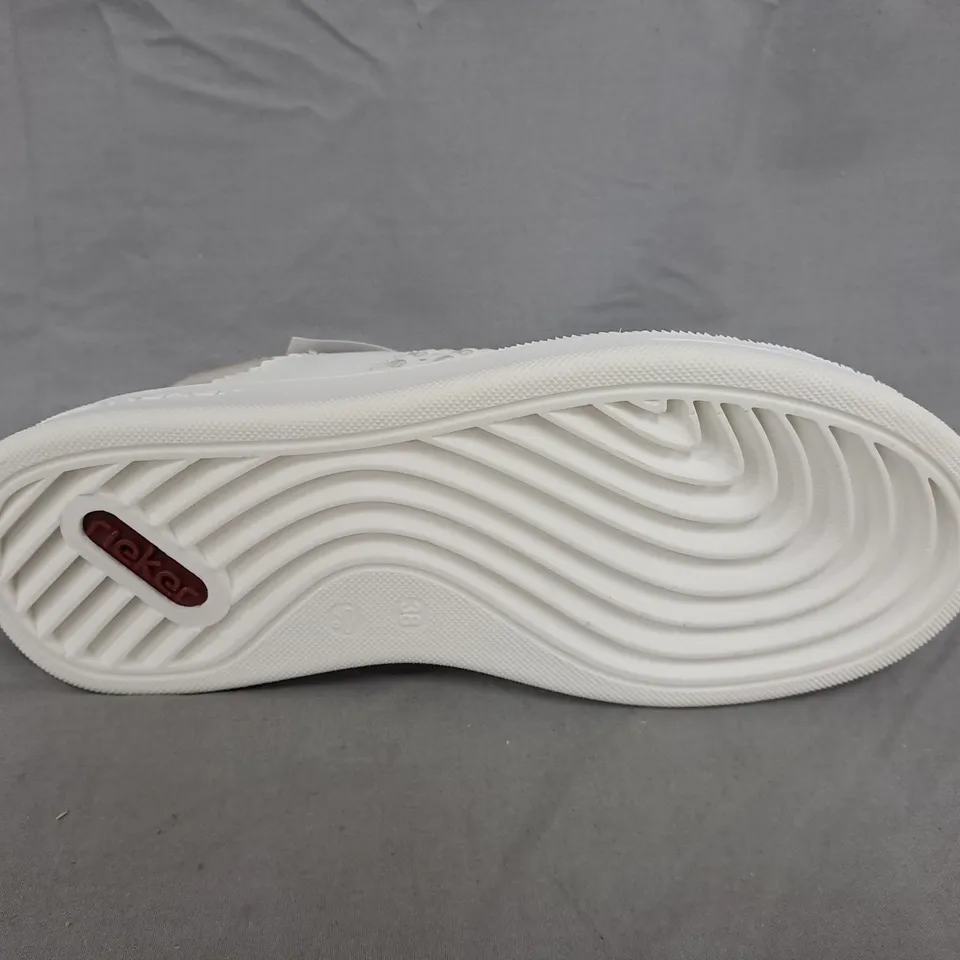 RIEKER WHITE PLATFORM SNEAKERS – WOMEN'S CASUAL SHOES - SIZE 5