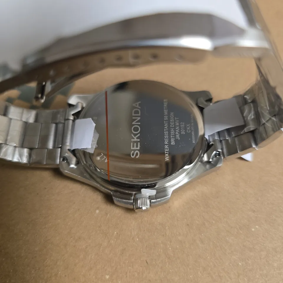 BOXED SEKONDA GREEN DIAL GENTS WATCH