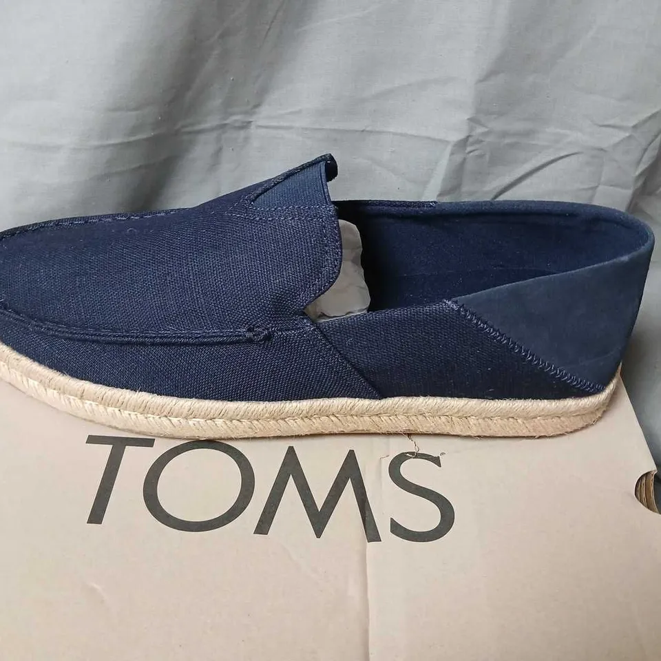 TOMS ALONSO LOAFER ROPE NAVY HERITAGE – MEN'S CANVAS/SUEDE, UK 12