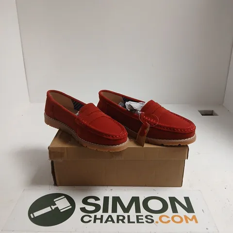 BOXED JOE & JOE RED LOATHERS SIZE 7 