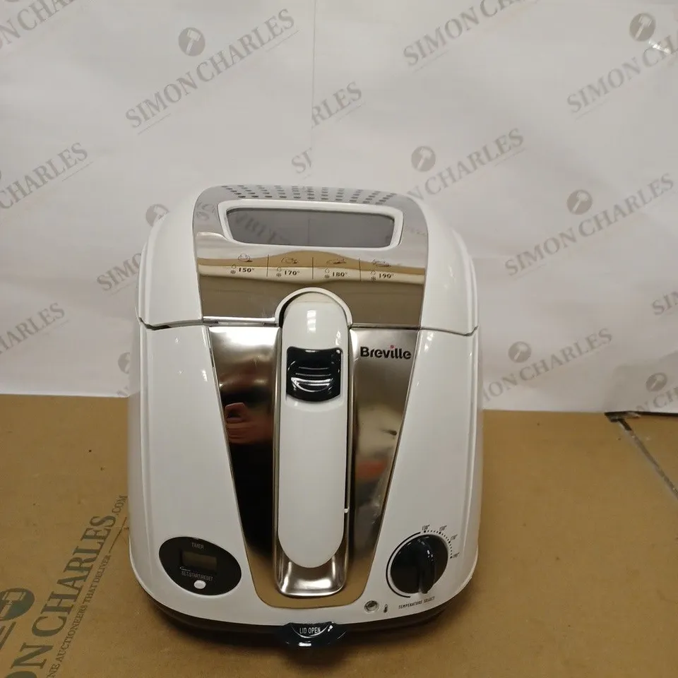 BREVILLE EASY CLEAN DIGITAL FRYER 